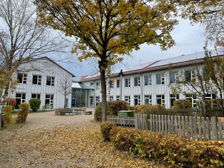 Grossansicht in neuem Fenster: Montessori-Schule Günzlhofen